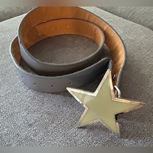 Glow-in-the-dark star belt buckle plus black star belt buckle